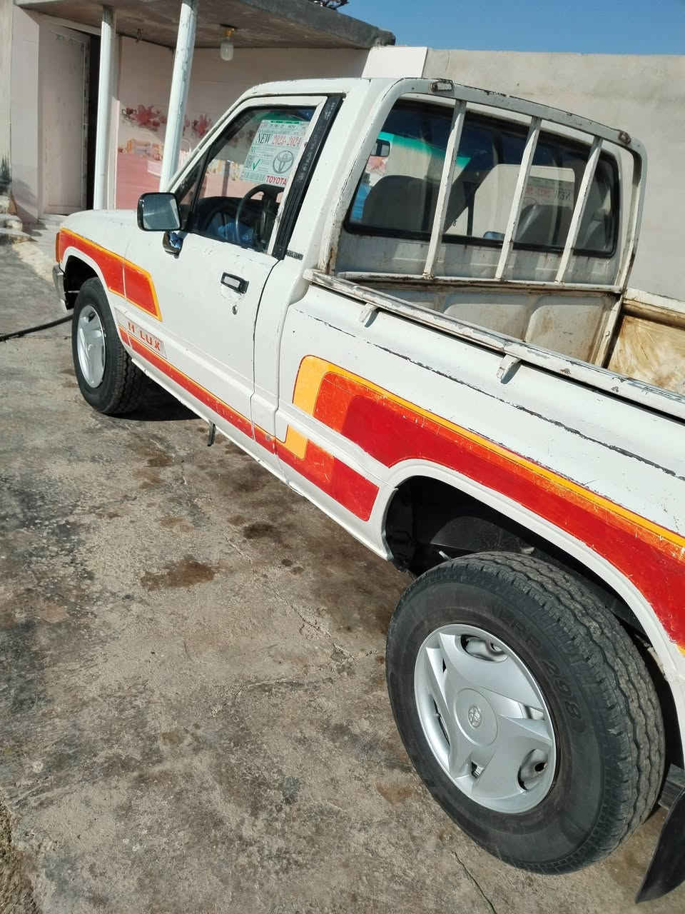 سياره للبيع موديل ١٩٨٨ رقم دولي ديالى بلاديه مكفول لبيع مكان ديالى الخالص ***********
