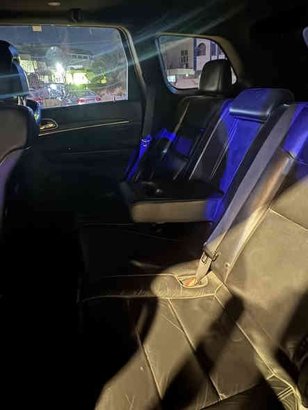 السلام عليكم 
(اسئل الله ان يرزق الجميع بلصحه ولعافيه ولرزق الوفير ) 

Jeep limited 

Model:2021

ماشيه :41 الف 

بغداد حره تحويل 

الضرر :كفاله من الضربه ولتبديل تقرير تعمل وتسيير دحجه صغير موضحه بلصور 

المواصفات 

1: مري شفط 

2:اشاير بلمري 

3:رادار جانبي ونقطه عمياء 

4:كراسي كهرباء بلكامل 

5:تحكم ستيرن جهتين 

6:كروز سرعه 

7:مساج 

8:جلد 

9: توقف ذاتي امامي خلفي 

10:تعتيم المرايه الوسط 

11: كامره خلفيه 

12 شاشه كبير

13: حساس امامي خلفي 

14:دفع رباعي 

15 :قيادات متعدده 

:16سلايد روف فتحة سقف

السياره جديده جداً وممشاها قليل ومو تعبانه وممفتوح بيه برغي بلخير ع الياخذه مكانه ناصريه مركز 

رقم الهاتف :***********

بيه واتس اب اذا اتصلت ولكيته مشغول بسبب العمل 

م/ السياره الي يشتري يداور مباشرتاً لان السياره ملك للشارع ويضمن حقه افضل 

السعر :290 ورقه قابل للتفاوض
