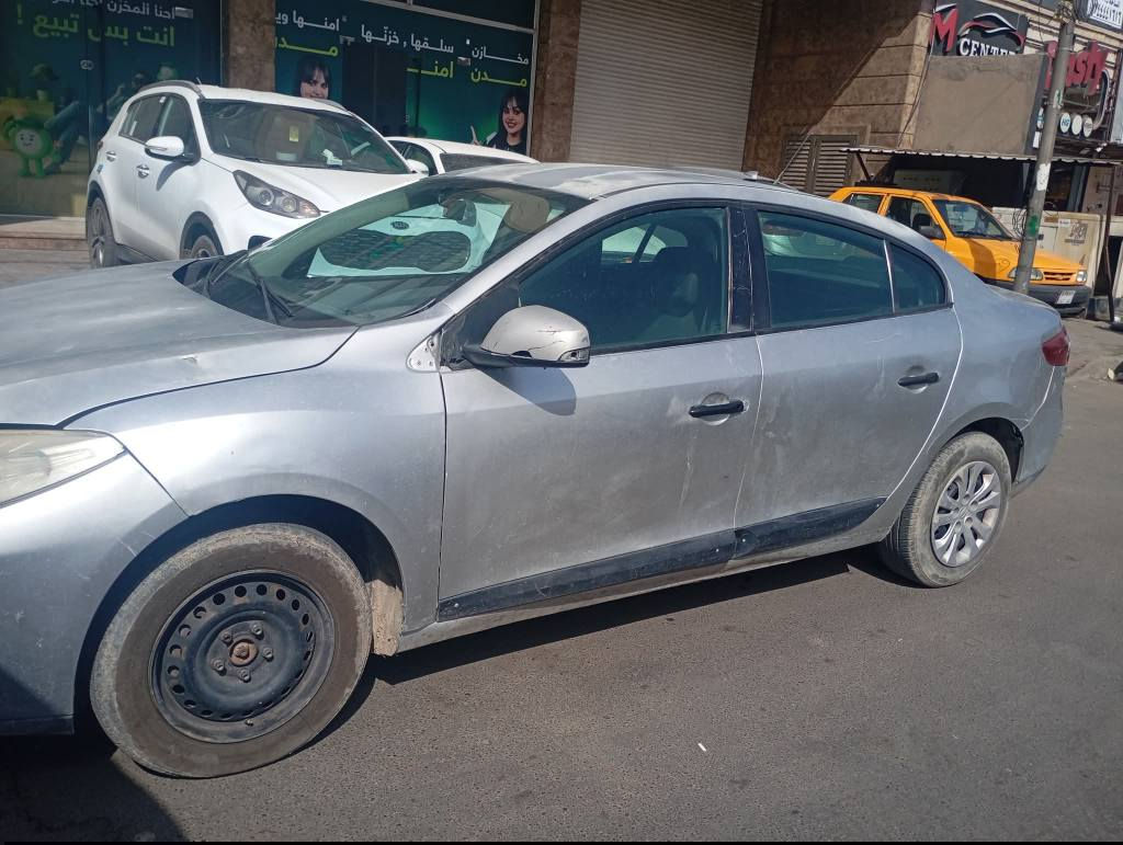 السلام عليكم 

رينو فلاونس موديل ١٢
رقم بغداد انكليزي باسمي
مكاني بغداد 
لون سلفر سيارة بيها حادث مصبوغة حزام

يحتاج لها ترتيب السعر 44وبيها مجال

*********** بغداد, العراق
