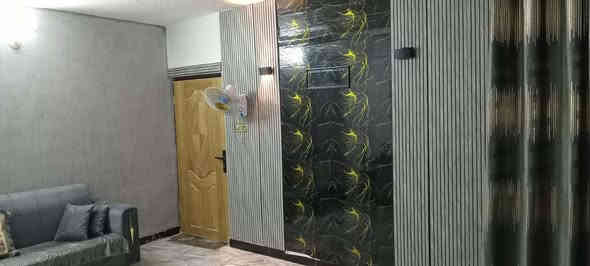 سلام عليكم بيت مساحه 120مربع بيت بلديه منطقه كامل كله بلديه اكثر من 5تالف بيت البيت يحتوي على غرفه وصاله ومطبخ ستقبال صحيات خرجيه وداخليه ممر بيت كلش مرتب خدمات كامله مدرسه قريبه كهرباء ماي مولده ذهبي شارع حله كربلاء يبعد 400متر بنص المنطقه صاير السعر 30وبي مجال قليل الستفسار مراسلت صفحه ونتصال ملاحضه البيت ابو خستاوي ***********
