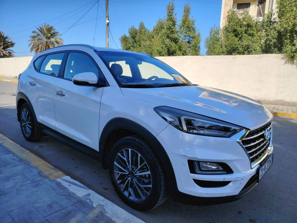 مكلف بالنشر 

السلام عليكم
للبيع فقط 
هونداي توكسان 2019 خليجي 

خمس عدسات زينون بلادي
كير محرك تبريد صدر كفالة
محرك  2000 دوش
بدون دوانز 
ثلاث انظمة قيادة 
تخم تاير جديد 
كاميرا بالمراية الامامية
حساس خلفي 
سيرفس كامل للسيارة 
الكشنات مغلفة جلد بالكامل 
 ماشيه   123 الف كيلو
بدون صبغ بدون تبديل مكفولة 

رقم سليمانية بأسم اخويه 
سنوية وهزة جديدة  
يعني ميحتاج تروح السيارة 

العنوان:
بغداد حي القادسية 
السعر  $198 وبيها مجال
للاتصال *********** بغداد, العراق
