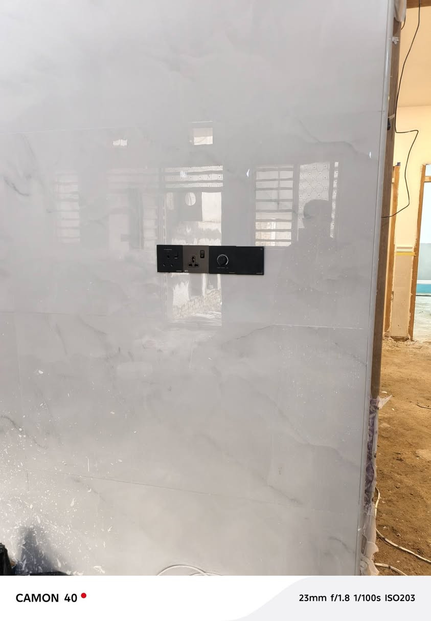 السلام عليكم تأسيس كهرباء سيمنز وبوري المكان ميسان ***********
