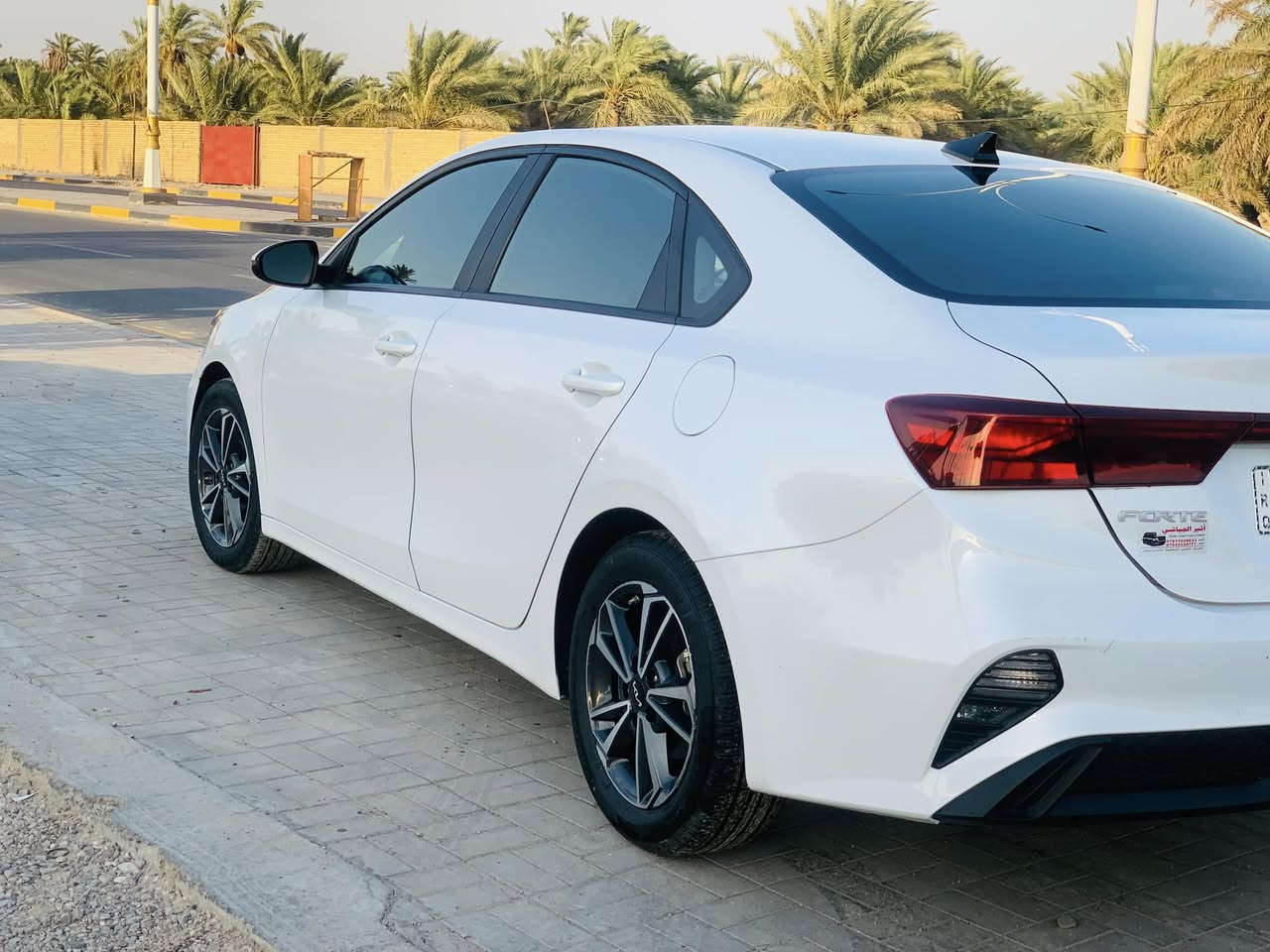 فورتي 23معوقين مثنى بيه جاملغ وبنيد ماشيه 64 
السعر 145
موبايل ***********
