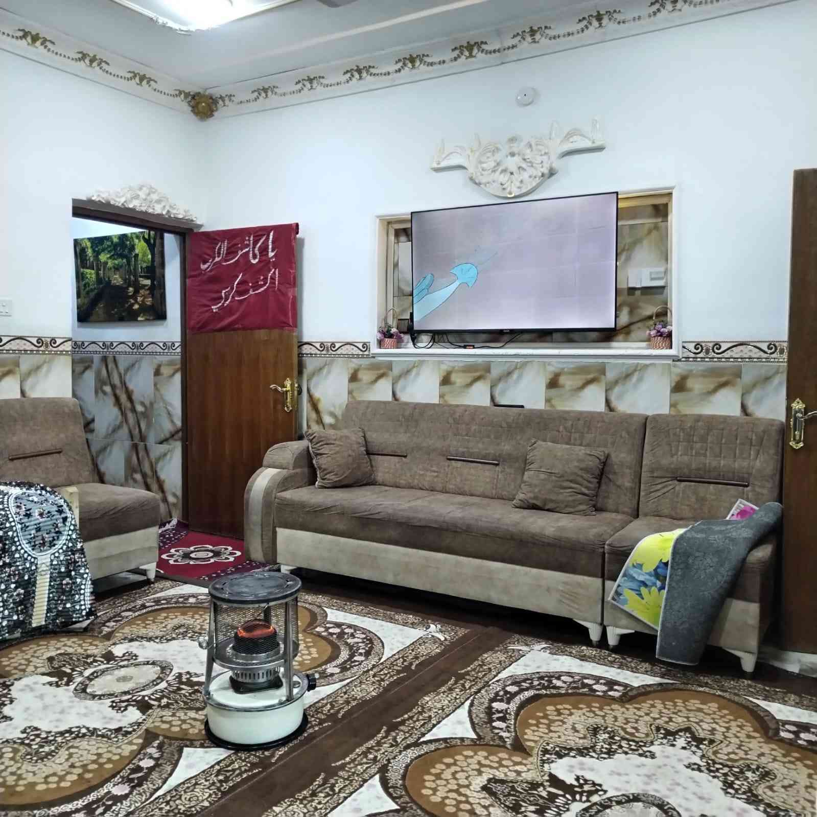 دار للبيع مساحة 200متر صويرة حــــــــــي الزهـــــــور للاتصال ***********
