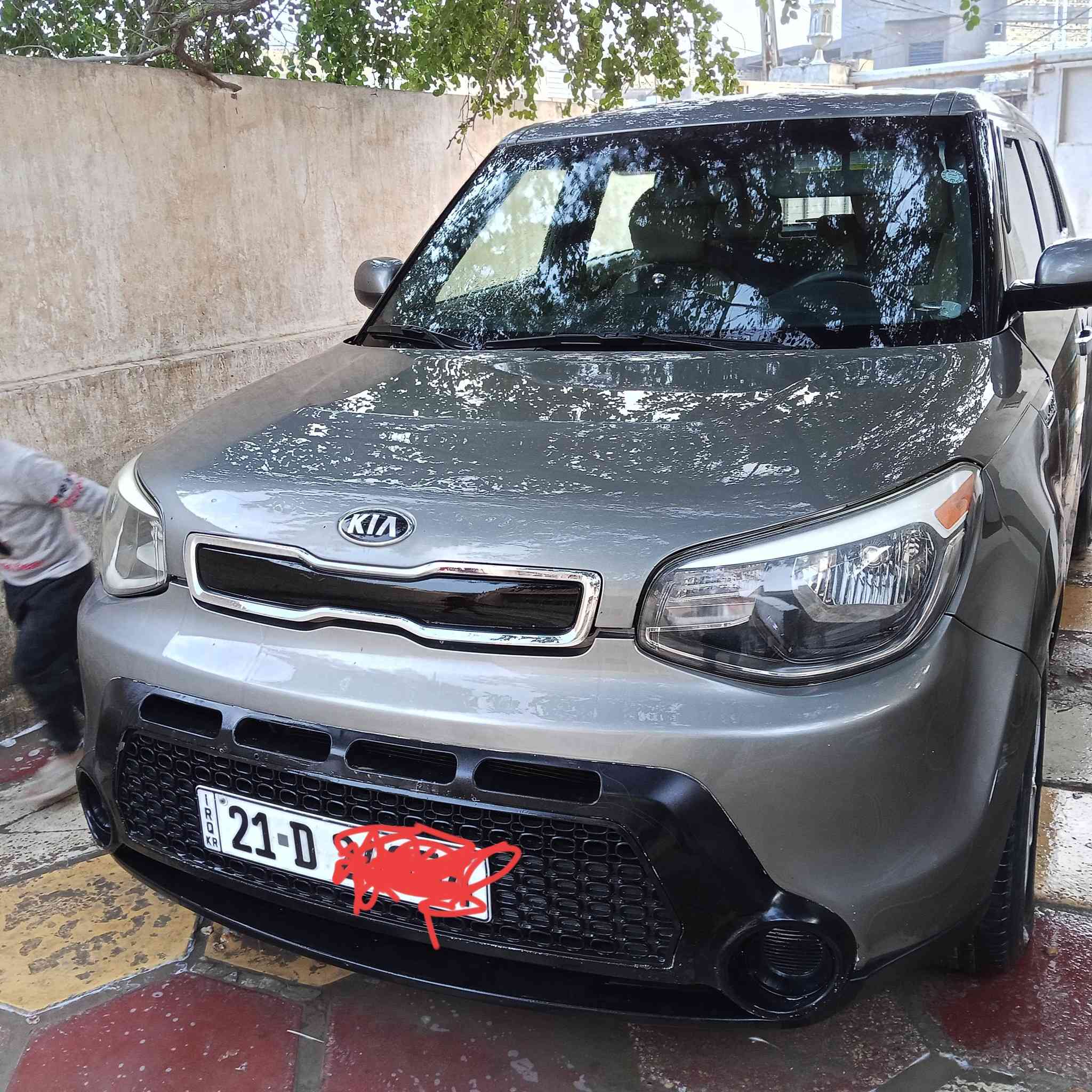 كيا صول وارد امريكي 16
بسمي.   رقم جديد محرك 1600 

سنويه لل28 نافذه

السونار بالصور مرفق 

حادثها جاملغ وبنيد  وصور الحادث غير موجوده بالموقع 

رفقت بالمنشور التقرير الكامل 

محرك لا تبخير ولاتنقيص  شرط 

الباقي كله مشروط وعلى الفحص

مواصفاتها 

ايكو نظام تقليل الصرف 

3  انظمه قياده 

شاشه  كاميرا خلفيه 

تخم تاير

ماشيه 89  

السعر 115  وبيها مجال حگ الجيه.  ***********
