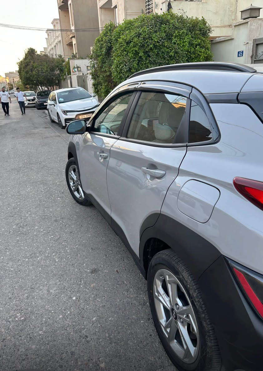 كونا موديل 23 فول موصفات 
مرقم كامل تحويل وكاله نفس اليوم
حادث فقط سطحي جاملغ وباب 
بجم كبس خلفي كبس بدون ارباك 
مكان أربيل مراوس فقط ارقام شماليه 
تصل تدل ***********
سعر 150بي مجال تدلل أربيل, العراق
