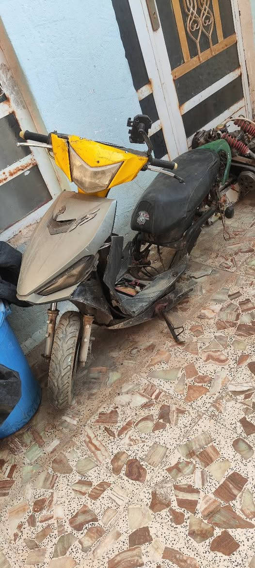 السلام عليكم
ماكس اف اس للبيع دراجه فاصل المكينه عنها تشتغل مابيها شي مجرد بس تركب المكينه كهربائيات كله شغاله دراجه قبل لا افصل المكينه خير من الله معدل طيران قيم سعر واخذه ***********
