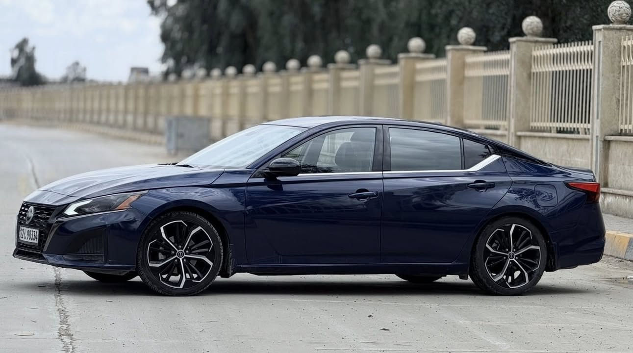 نيسان التيما 2023
مواصفات السيارة sr 
شفتات ستيرن 
تحكمات ستيرن 
شاشة حجم وسط 
كشنات جلد 
بصمة 
تشغيل عن بعد 
رادار جانبي 
رادار خلفي 
رادار امامي 
لايتات زينون بلادي 
ويل كروم قياس ١٩ 
محرك ٢٥٠٠ بدون توربو 
السيارة ماشي 41,000 وقابل للزيادة 
ضرر السيارة صندوق وجاملغ خلفي 
ارقام التواصل 
***********
