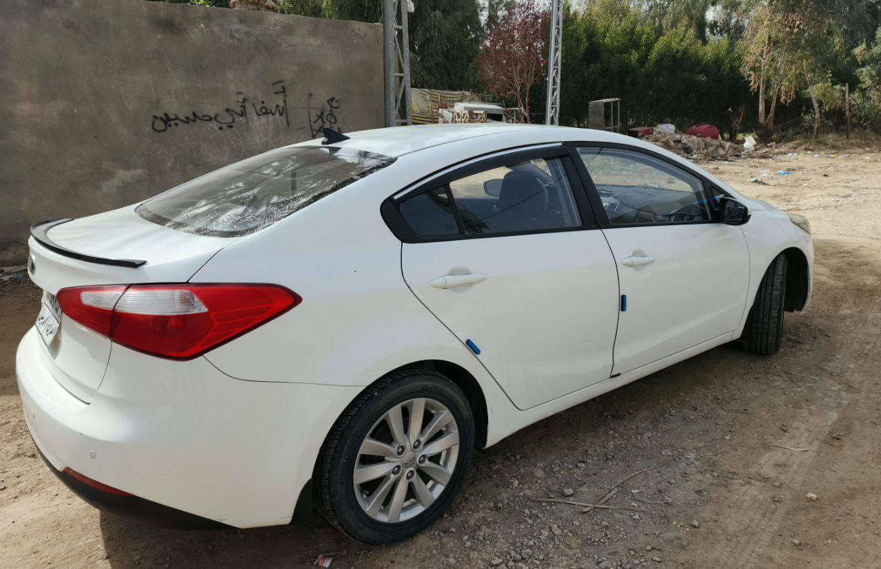 ‏‪***********‬‏
السلام عليكم 

سيراتو 2014 خليجي مكفول

السعر / 118 ورقه.  وبيه مجال . مكان السيارة الديوانية
