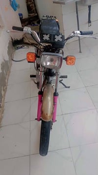 دراجه ارشه للبيع السعر400 وبيه مجال قليل ادراجه نضيفه وحلوه مال شغل  ا...