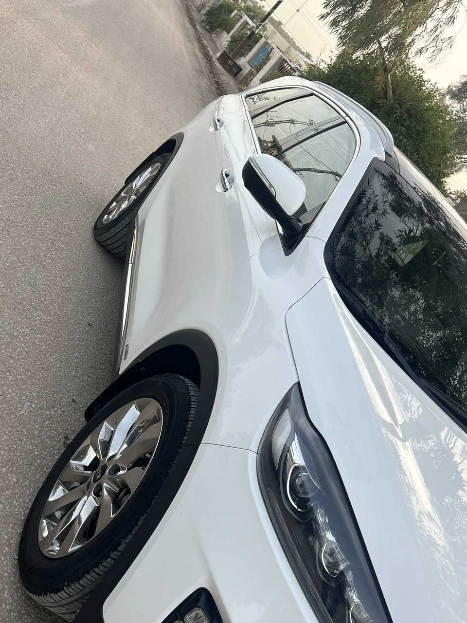 اسلام عليكم سورنتو مديل ٢٠٠٢٠ فول مواصفات فتحه فور ويل كشن جلد   تدفه تبريد  ٣ قطع تبريد ٧ راكب ٥ كامرات  حساس شاشه جبيره اريل رادار برداصليه  شاحن اوتو لون ابيض  رقم بغداد جديد بسمي   سياره كفاله عامه ماشيه ٥٥  سياره ستخدام شخصي تلفون ***********
