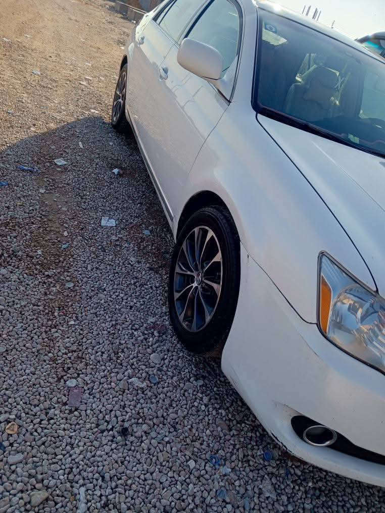 افلون ٢٠٠٧ خليجي فول موصفات فتحه بصمه شاشه تحكم ستيرن تدفئه تبريد كير ومحرك شرط تخم تاير رقم جديد السياره باسمي الرقم الجديد تحويل ثاني يوم السياره جاهزه
الضرر، ٤ قطع 
السعر 105 
المكان الانبار 
رقم الهاتف ***********
