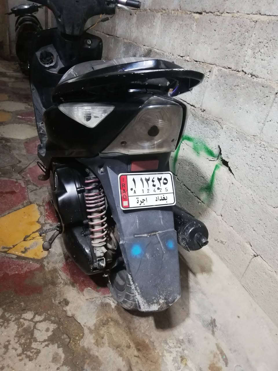 سلام عليكم دراجه  ثعلب بيه مكينه تخبل ناعمه ماتنسمع نقصه باتري بس سعره 250وبيه مجال متوازي عليه ***********
