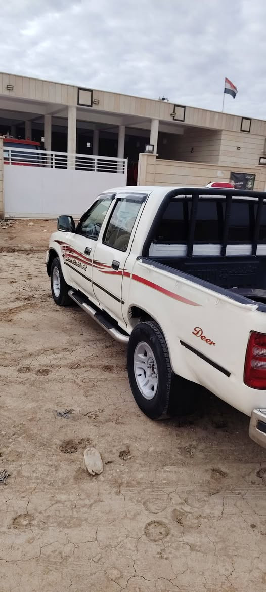 سلام عليكم دير للبيع  موديل ٢٠٠٧ رقم بابل تحويل مباشر سياره عله وضع شركه مكينه وكير وحداديه جديده تخم تايرات جدد الكهربائيات شغاله مكانه ديوانيه رقم *********** سعر ٣٨وبيه مجال
