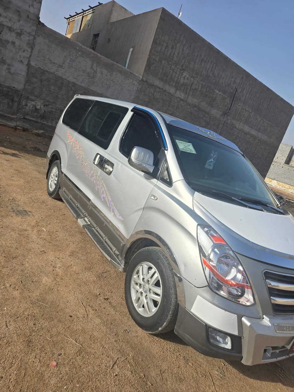 سلام عليكم ستاركس ٢٠٠٨ مسكر كير عادي مكفوله من ضربه وعصه وعيب شرعي صبغ ما اكفل سياره جاهزه ونضيفه سعر ١٢٠ بيها مجال *********** بصره ابو الخصيب مهيجران
