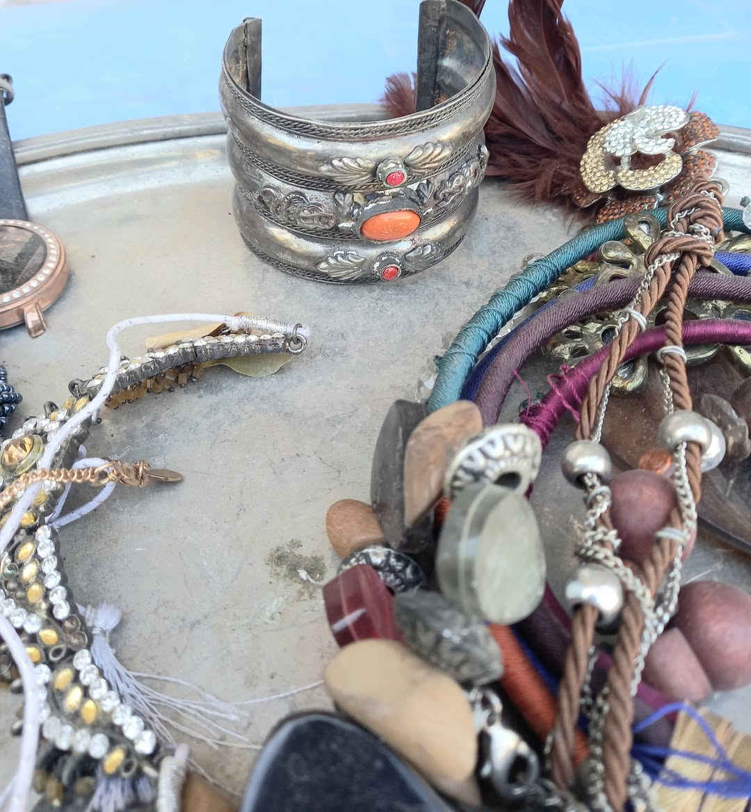 مجموعة اكسسوارات.. مع الصينية  .. للبيع


**إذا كنت صاحب هذا الإعلان وتريد حذفه لأي سبب، رجاءا أرسل رسالة إلى الدعم الفني**