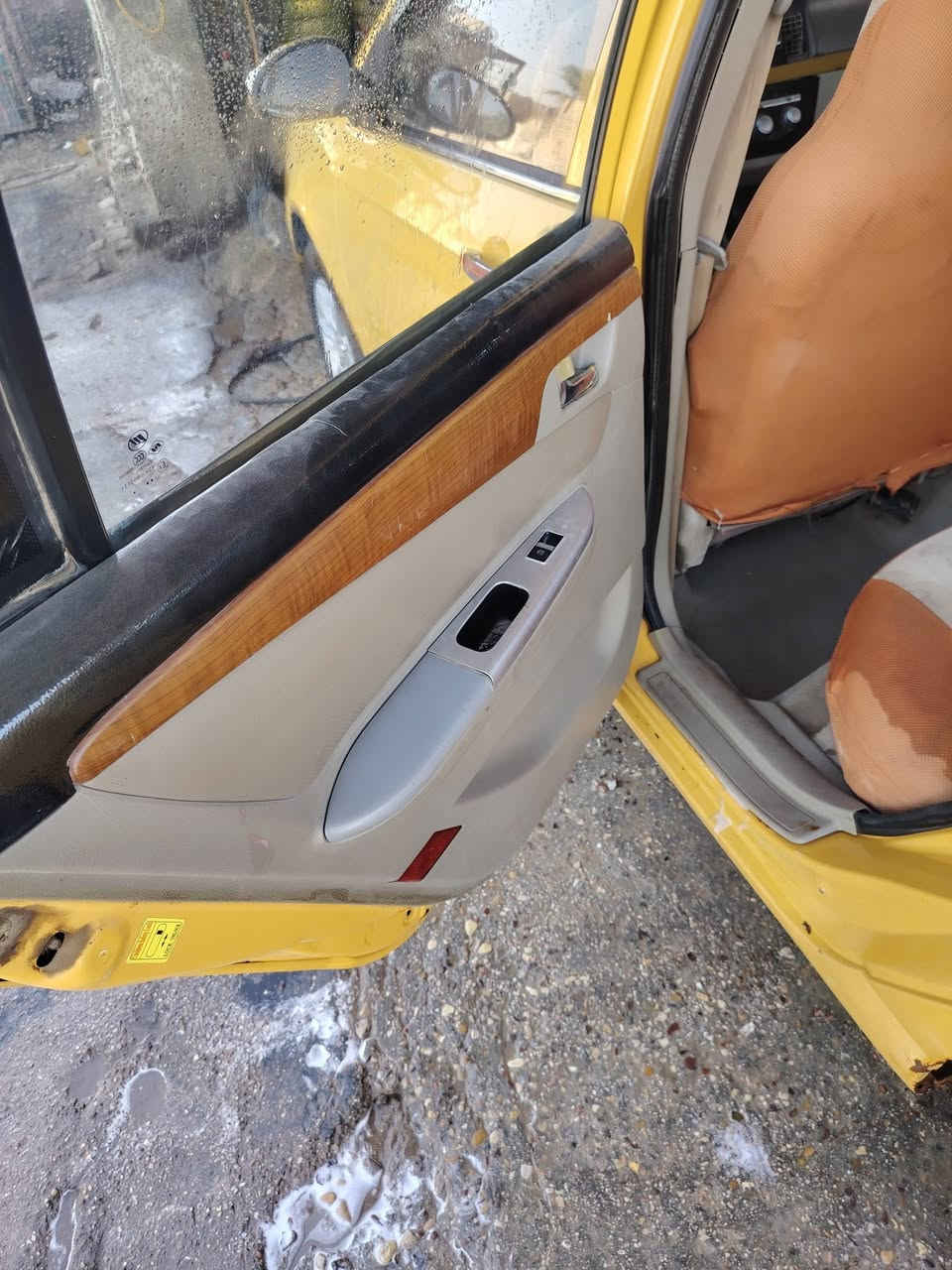 ليفان ٢٠١١
مكينه وكير كورلا خير من الله
تبريد 
تخم تاير 
حداديه جديده
سياره جاهز 
والخارج شوف العين .... مكان الحمزه الشرقي ***********
٣٠ وبيه مجال بسيط
