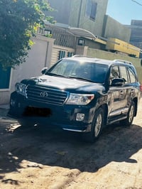 لاندكروز V6 • ٢٠١٢ • الديوانية