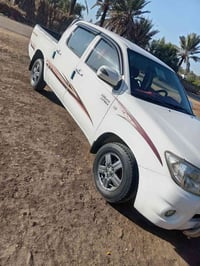 عيني فلاونزه البيع موديل ٢٠٠٩ فول مواصفات بس بيه بارد فقط كفاله عامه و...