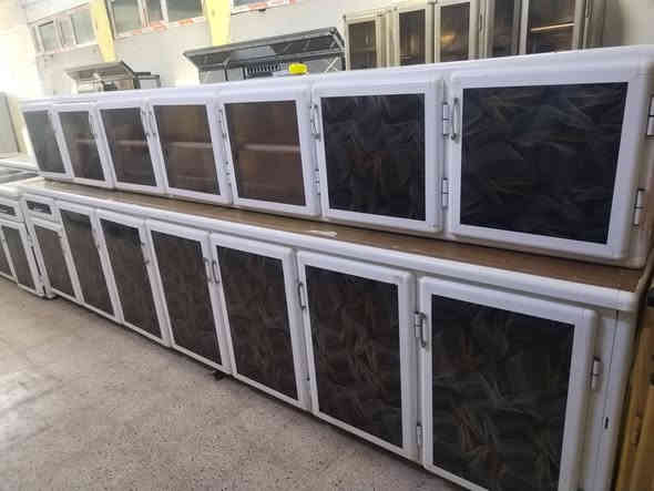 أغراض منزلية للبيع بأسعار مناسبة ***********
