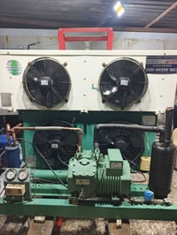 بغداد • فريزر ٧٫٥ طن • نضافة عالية