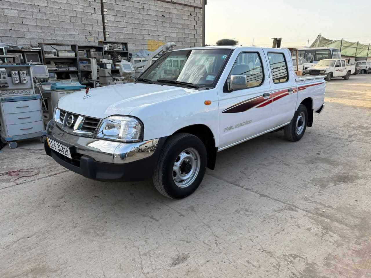 سلام عليكم بيكم نيسان لبيع مديل 8 رقمها نكليزي سياره جاهزه وحلوه سياره مكفوله كفاله عامه مكانه نجف سنوه 31 سعر 98وبه مجال شراي مكلف بل نشر نتصل بل رقم ***********
