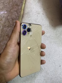 آيفون ١١ برو ماكس • ٢٥٦ • ضهره مكسور