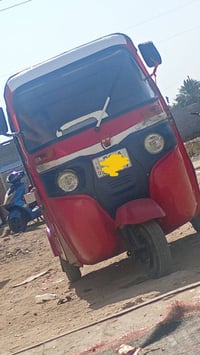 توك توك • رقم 18 • حلوه