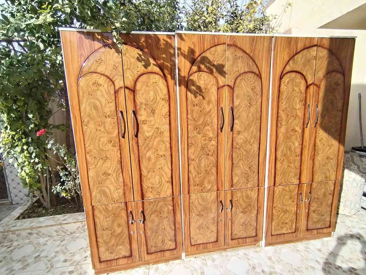 كنتور 3 قطع منفصل يعني ما يتفصخ خشب تركي  موو ماليزي السعر150
(***********)
