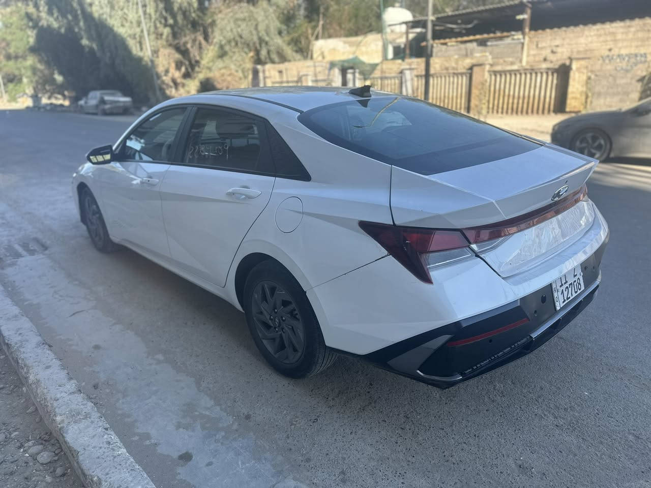 🚗✨ Hyundai Elantra 2024 — شبه جديدة | عداد 19 Mile فقط

للبيع النترا 2024 وارد بحالة فوق الممتازة، استخدام شبه معدوم، وممشّاية لا تتجاوز 19 ميل—يعني حرفياً أقرب للوكالة.
---

🛠️ تفاصيل الحالة

حادث بسيط موضّح بالصور

بدون فتح ايرباك

بارد خفيف جداً بالبُنيد فقط

الهيكل والمحركات فحص جلطة

---

⭐ المواصفات والتجهيزات

بصمة تشغيل وتشغيل ذكي

داشبورد دجتل شاشة كاملة

حساسات أمامية/خلفية

رادار

دخول ذكي

قير ومحرك بحالة وكالة

داخلية نظيفة بدون أي ملاحظات

---

📍 موقع السيارة

بغداد – الأعظمية / الصليخ – قطاع 600

---

📞 للتواصل والاستفسار

📱 ***********

---

💰 السعر

168 ورقة وبيها مجال قليل
