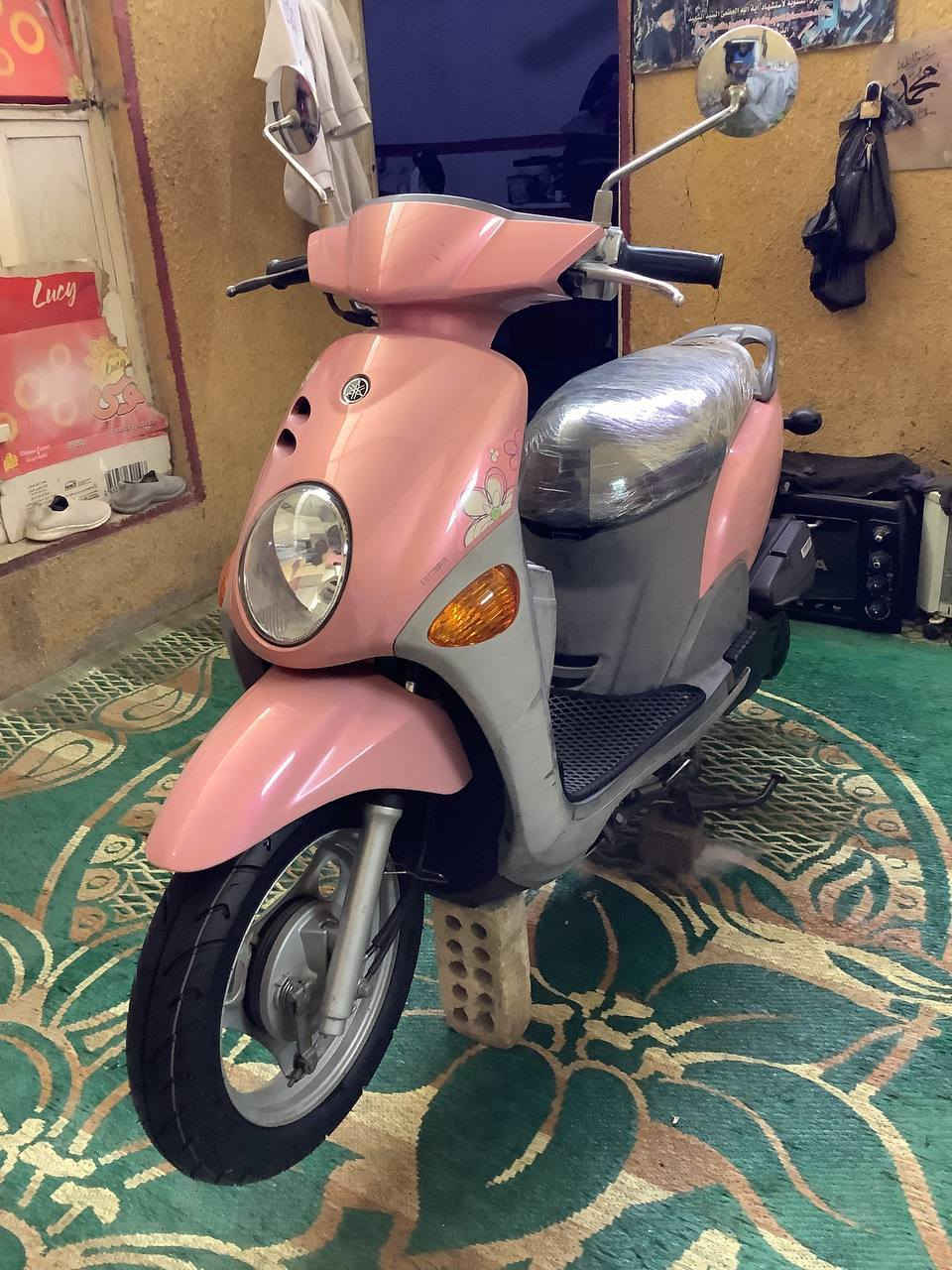 للبيع فله كفاله عامه لون وردي مميز الدراجه رمبه اوراقه كامله كفاله حتى من الشخط الشراي يتصل ويدلل ***********
