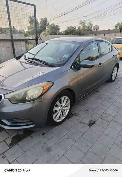 السلام عليكم فورتي 2016 وارد امريكي حادثه جاملغ بدون دواخل وبدون ايرباك  صور الحادث مرفقه سياره بيه 4 قطع رش بدون ضربه فقط رش تفحص اي سونار يعجبك محرك 1800 دوش كير ومحرك كفاله صدر جديد تبريد ثلج سياره ماشيه 108 حقيقي رقم بغداد بأسمي السعر 100 يعني دفتر وبيه مجال مكاني بغداد الكراده ***********
