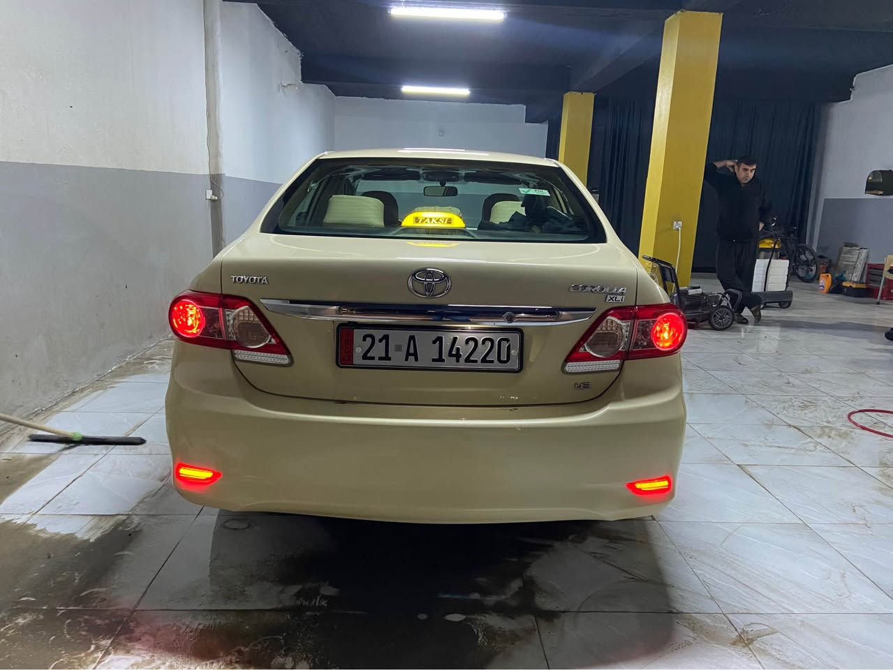 تیۆتا کڕۆلا مودیل 2012 بیلاد تەکسی                                                شتی دانسقە سەیارەکە منونەیە لەجوانی بێ بۆیاخە دوجێ پیدی ئاڕی هەیە کێر مەکینە بەشەرت بێ تەقەو ڕەقە سەیارە کە ماڵی دۆستە ئی ژێر خۆمەو یماعرەزنیە سەنەوی تا ٢٠٢٧. نوێیە باناوی خۆمە سعری 153$ کەمێک مەعامەلە وەست ئەپ *********** رانية, السليمانية
