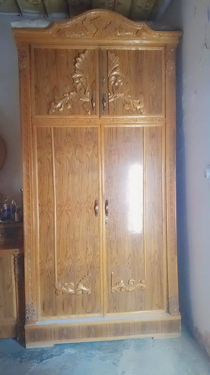 غرفه النوم البيع حطاطه ستعمال قليل سعر خاص رقم الهاتف ***********
