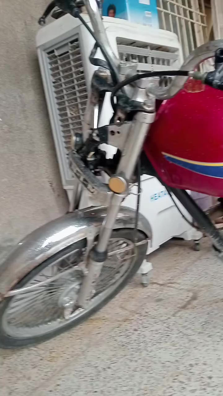 ماتور للبیع مودیل 17 نامە 3 حرف مكينة مفتوح ولا صوت ولا بوخار ما بي نقص منو شراي ايجين خاص...***********
***********
