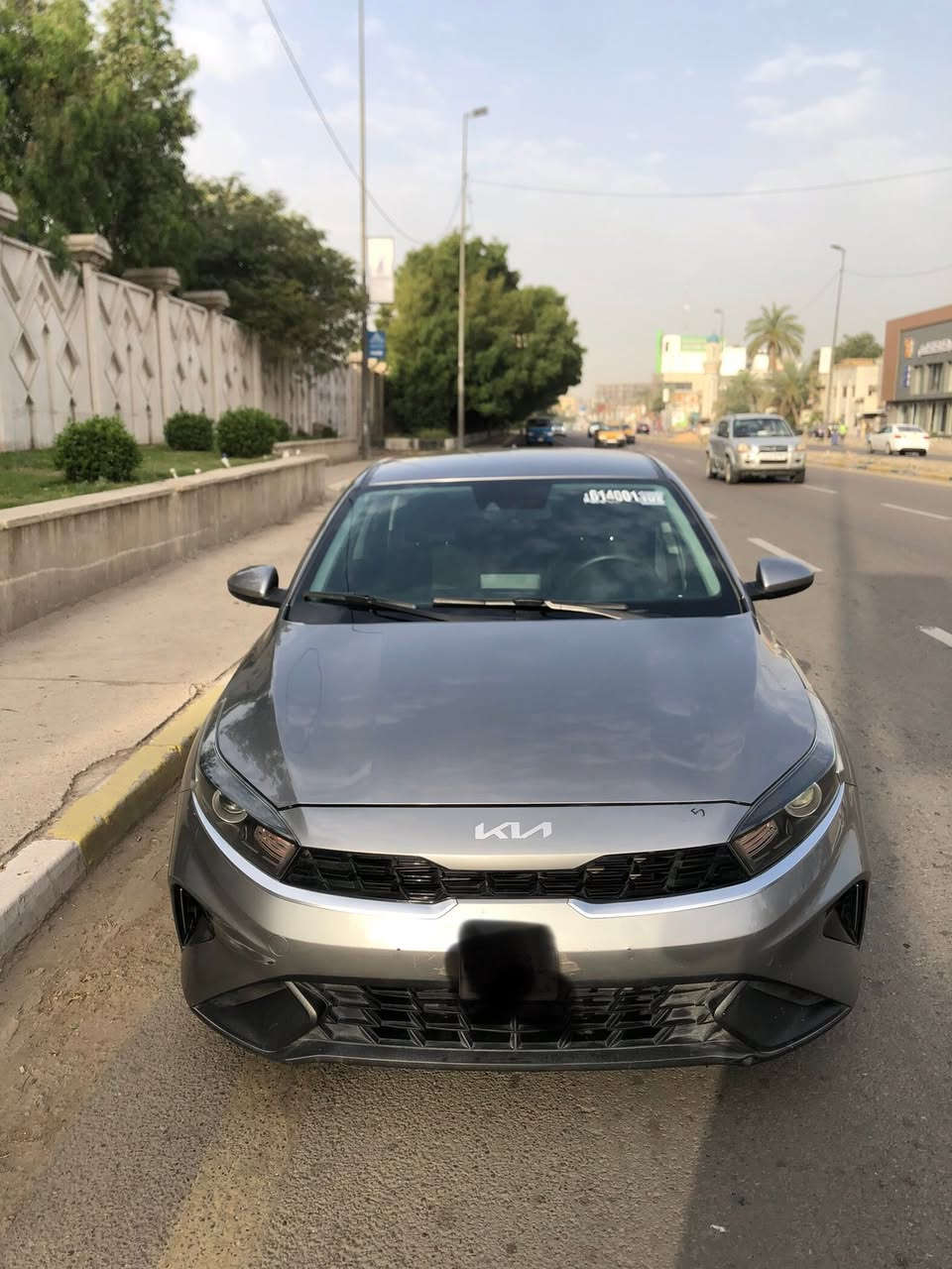 كيا فورتي موديل 2024
وارد امريكي السياره دخول جديد ما مرقمه بعدهي
حادثها باب الخلفي اليمنه تم تبديله والبنيد شويه متضرر 
بدون دواخل بس الايرباك مال الدركه طاك  
ماشيه ٣٠ ميل 

مواصفات
محرك 2000 دوش المرغوب
شاشه
تحكم ستيرن
انضمه قياده
رادار امامي خلفي
نقطه عمياء
كير مكينه تبريد تدفئه حداديه بدون اي نقص
السعر 140$ وبيها مجال  
مكاني بغداد - الحريه
***********
واتساب
