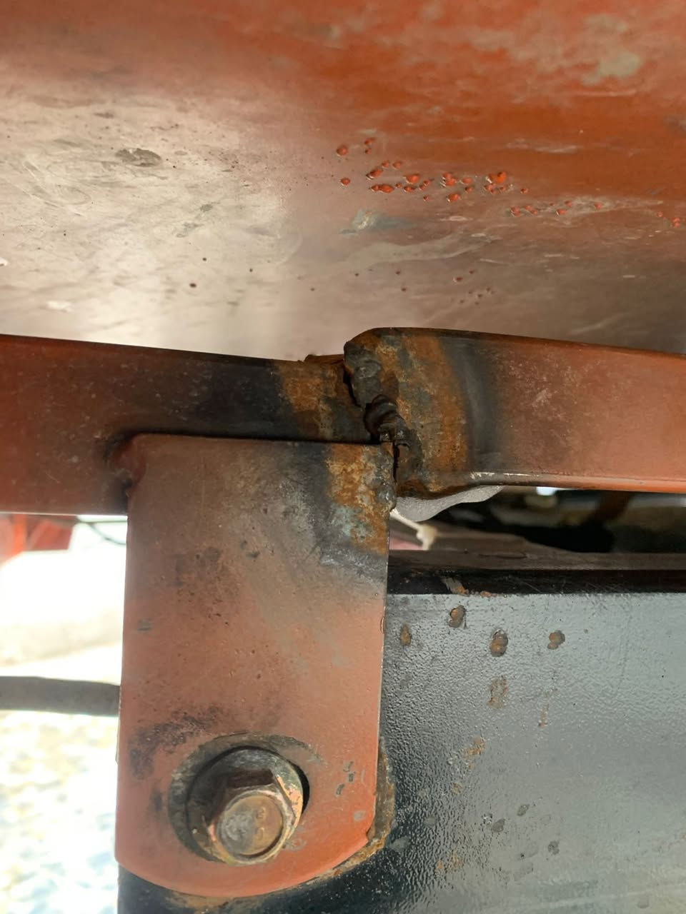 السلام عليكم ستوته جمره مديل 2025 بلال صالهه شهرين من طالعه أوراق كامله بدون كمرك سعرها 2400قفل مكاني بغداد البياع تقاطع درويش ***********
