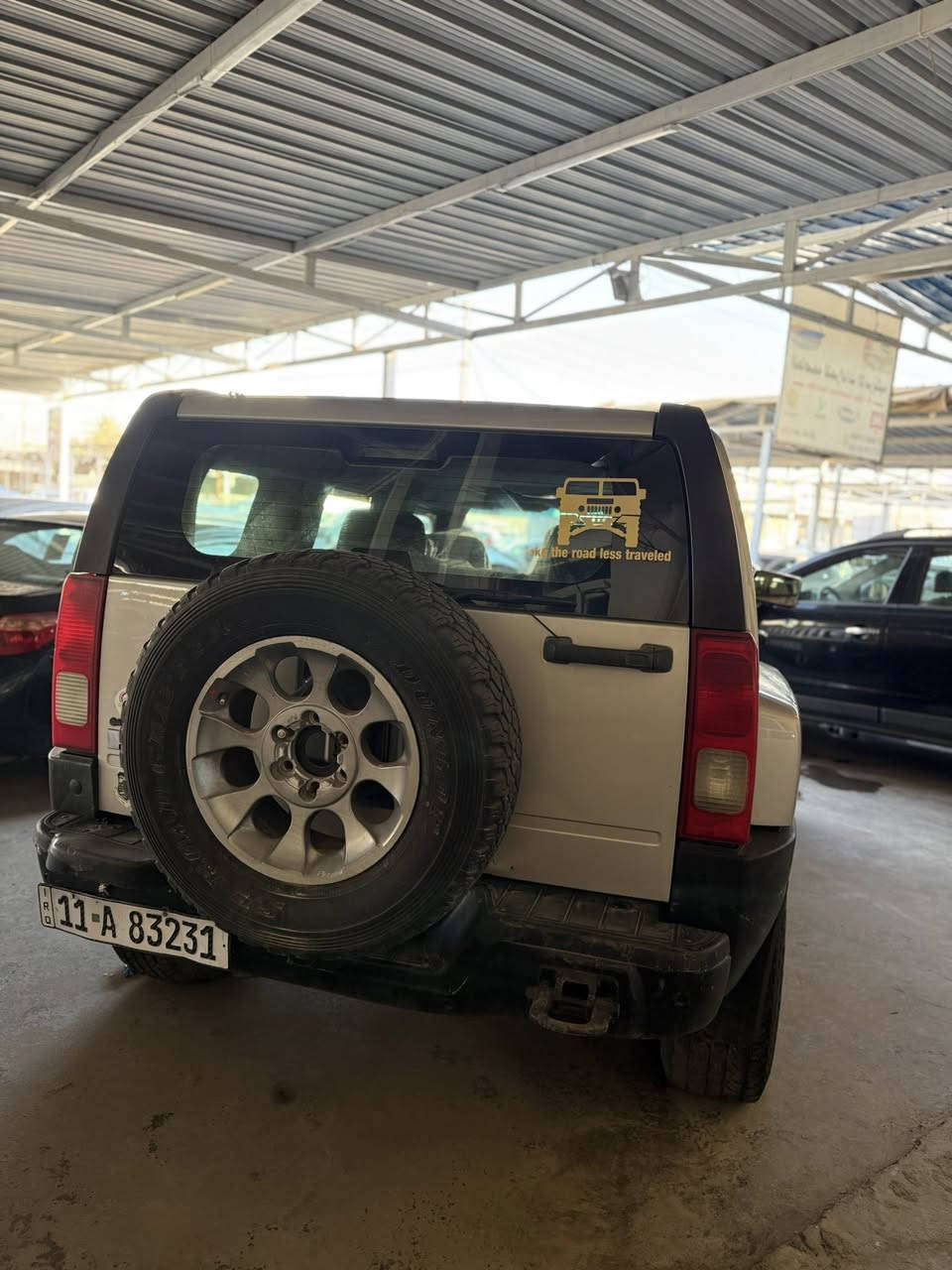 السلام عليكم للبيع  او مراوس حسب القناعه همر H3 موديل 2006 خليجي مكفوله كفاله عامه بيها بارد بسيط وموضح بالسونار رقم بغداد تحويل مباشر سونارها موجود بالمنشور 
السعر 110$ وبيها مجال بسيط 
مكانها بغداد اليوسفيه ناحيه الرشيد معرض العاصمة 
 ***********
*********** واتساب
