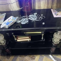 ميز تلفزيون • أثاث