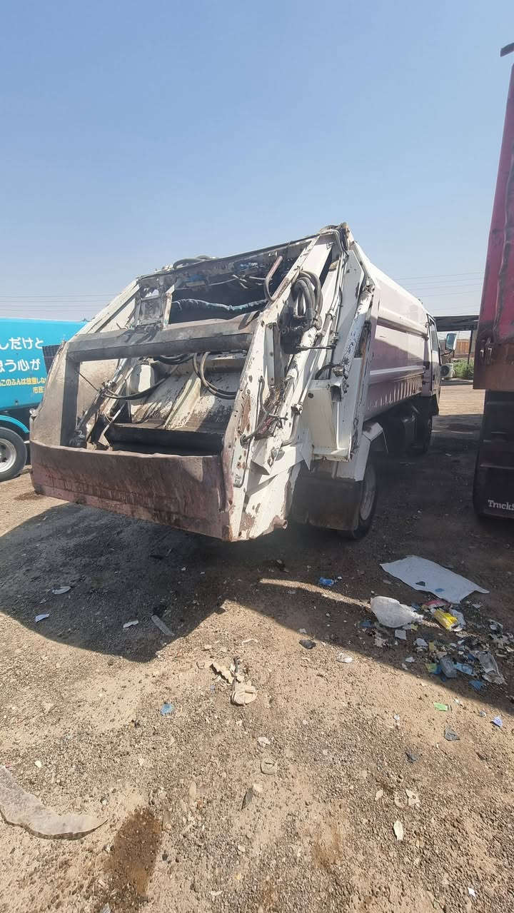 سلام عليكم 
للبيع كابسه مسجله جاهزه
   مديل 90 
الشغل مكان بغداد السياحي معرض البركه 
السعر 60ورقه وبيه مجال
***********
***********
