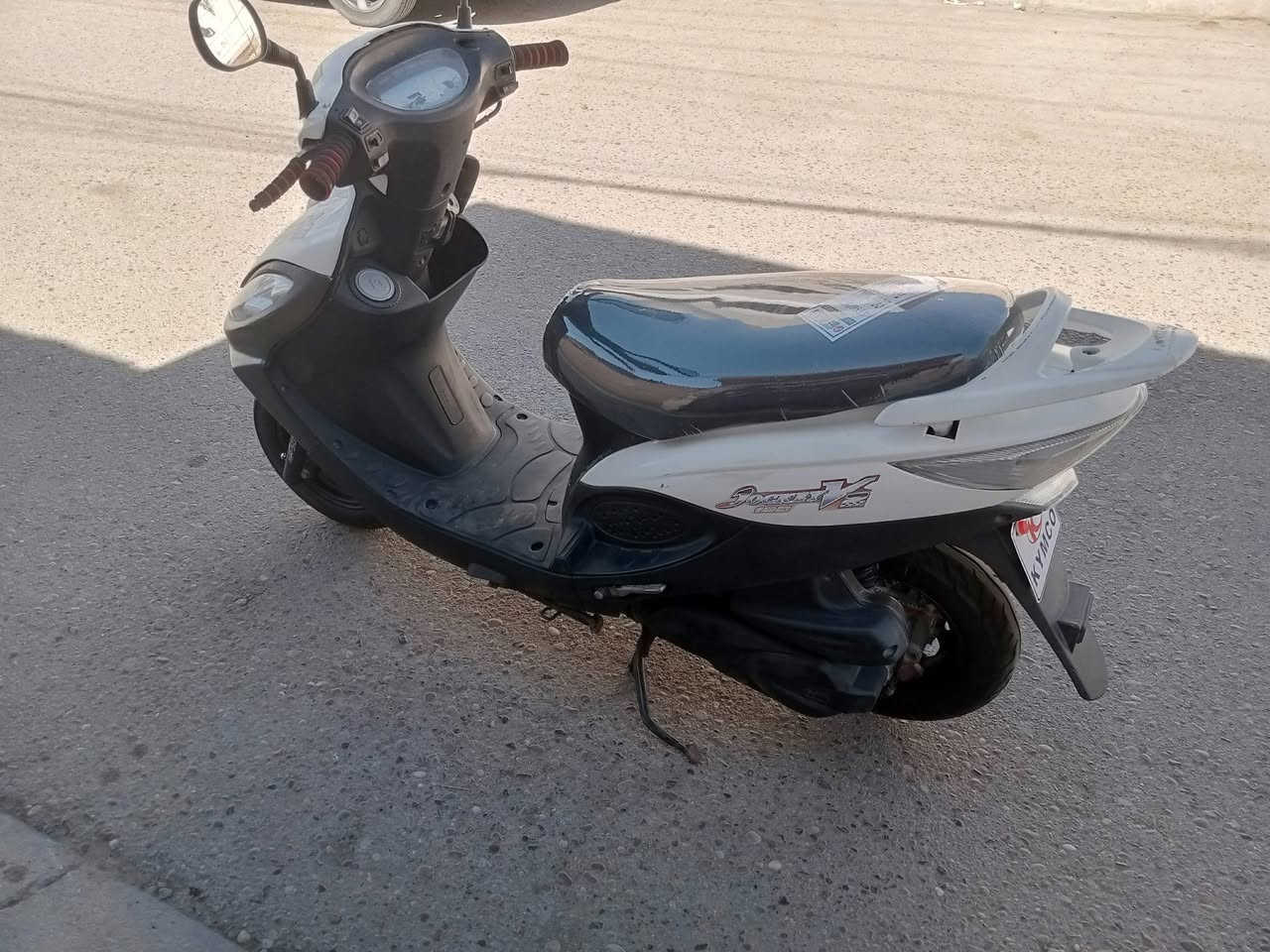 #ياالله السلام عليكم
دراجه كايمكو V2 في تؤ باله ياباني موديل(12)مكينتها فول نعومه وشلعتها حلوه الدراجه بفضل الله مال جناي وكشر مثل ماموضحه بالصور وابلاديه كهربائيات كلها شغاله نكره صلف. تايرات جدد والدراجه جاهزه مناقصها شيء 
 السعر650وبيها مجال للطيبين وبيك خير وادلل


**إذا كنت صاحب هذا الإعلان وتريد حذفه لأي سبب، رجاءا أرسل رسالة إلى الدعم الفني**