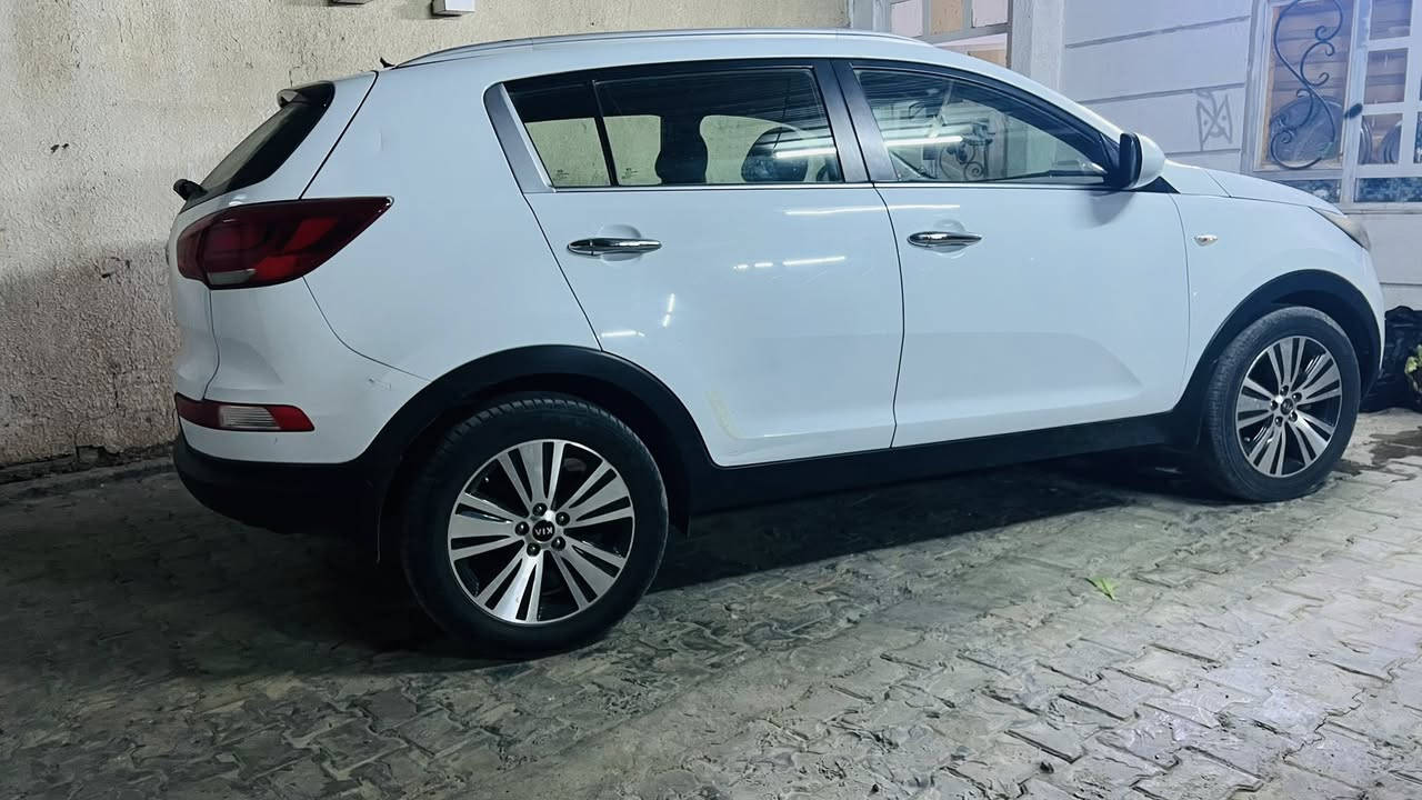 البيع
سبورتج 
مديل 2016 خليجي بيه قطعه ونص صبغ 
كير مكينه مامفتوحات 
السياره جاهزه من صدر وتايرات 
وتبريد وكهربايات 
رقم بغداد بسمي ورقم نكليزي 
نص فول 
السعر 140 وبيه مجال 
العنوان بغداد 
***********
