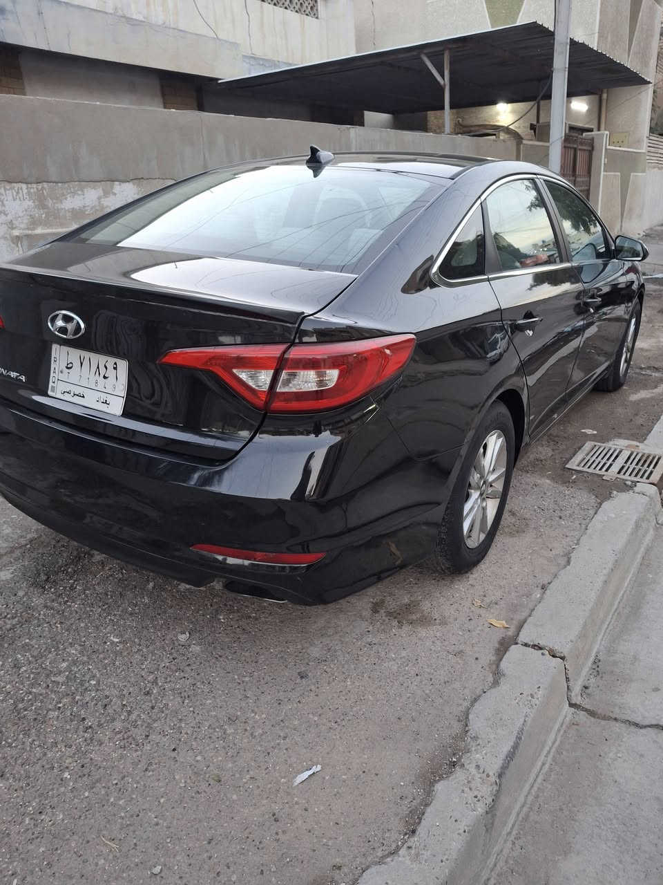 السلام عليكم.. سوناته وارد امركي ٢٠١٦ سياره جاهزة ومابيه نقص حادثه بصيط جاملغ خلفي رقم بغداد مكانه حي البنوك السعر ١١٢ رقم الهاتف ***********
