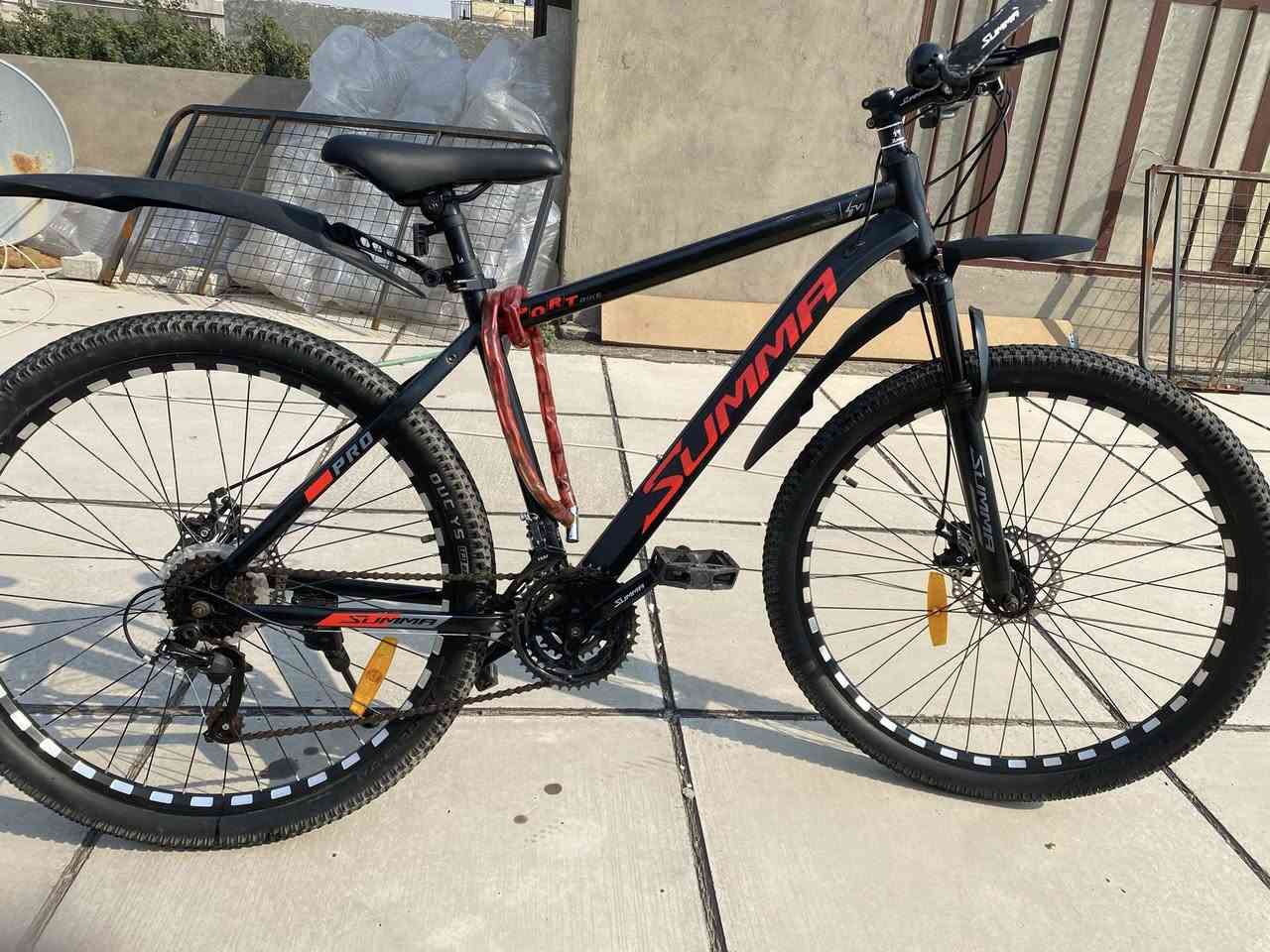 السلام عليكم
دراجة ماركة SUMA حجم 27.5 
بريكات امامي خلفي دسكات 
كير امامي 3 نمر 
كير خلفي 7 نمر 
نظافة 90‎%‎ 
مشتريها قبل 6 شهور 200 الف 
عارضها 150 الف 
وياها كشن طبي تلبيس 
سلسله قفل
ممصلح بيها اي شي و لا مبدل بيها اي شي


**إذا كنت صاحب هذا الإعلان وتريد حذفه لأي سبب، رجاءا أرسل رسالة إلى الدعم الفني**
