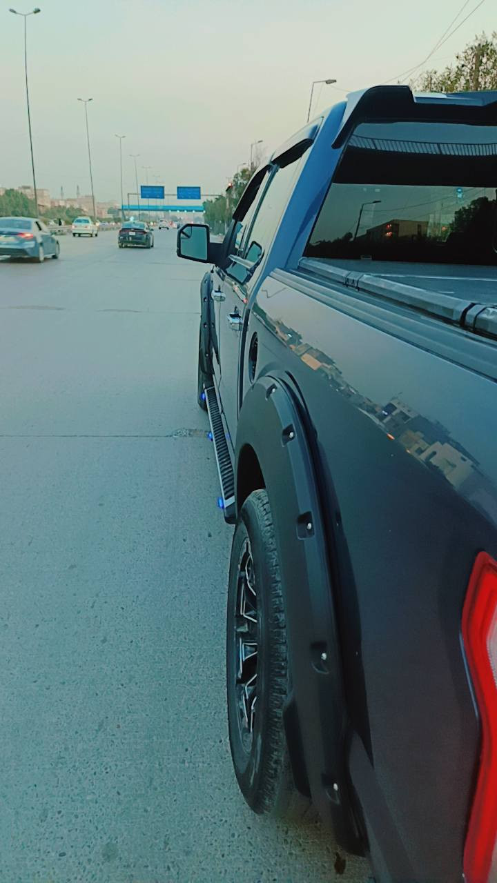 السلام عليكم
فورد 2016 /8 سلندر
بيه منظومة غاز  مصفة الدورة
الون ازرك غير محدد
تحديث شباك مع دعاميه رابتر الاصليات موجودة
كشن منفصل
تشغيل عن بعد 
السيارة تو ويل 
كشن كهربائي تدفئه عدد2
شاشة كبيرة كامرة حساس خلفي
داش كام حوادث أمامي + خلفي + داخل سيارة تصور ٢٤ ساعه برنامج بيه تربط على موبايلك
سكليتر بانزين + البريك كهربائي تكدر تصعده وتنزله حسب القيادة
تبريد قطعتين امامي وخلفي 
فول تحكم استيرن 
ويل كب رياضي سبورت
دوس جانبية
غلاف بدي
رقم اربيل الجديد تحويل مباشر
بيه بارد على كد شبر بدون حادث السيارة جاهزة من كل النواحي
مكان السياره بغداد ***********
السعر ٢١٠ وبيه مجال
