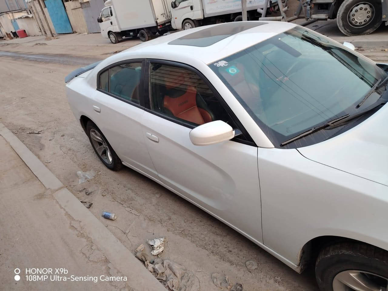 السلام عليكم
جارجر sxt 
فول موصفات 
مديل ٢٠١٦ معلايه ٢٠١٧
سياره كفاله من صبغ وضربه وتبديل 
مكينه ٣٦٠٠ جديد تخم تاير جديد تبريد حداده سياره 
موصفات 
فتحه شاشه كير طياره 
تحويل ثاني 
سنويه ٢٠٢٦ 
سياره احله من صور 
مكاني البصره للتصل ***********
سعر ١٧٥وبيه مجال حك جيه
