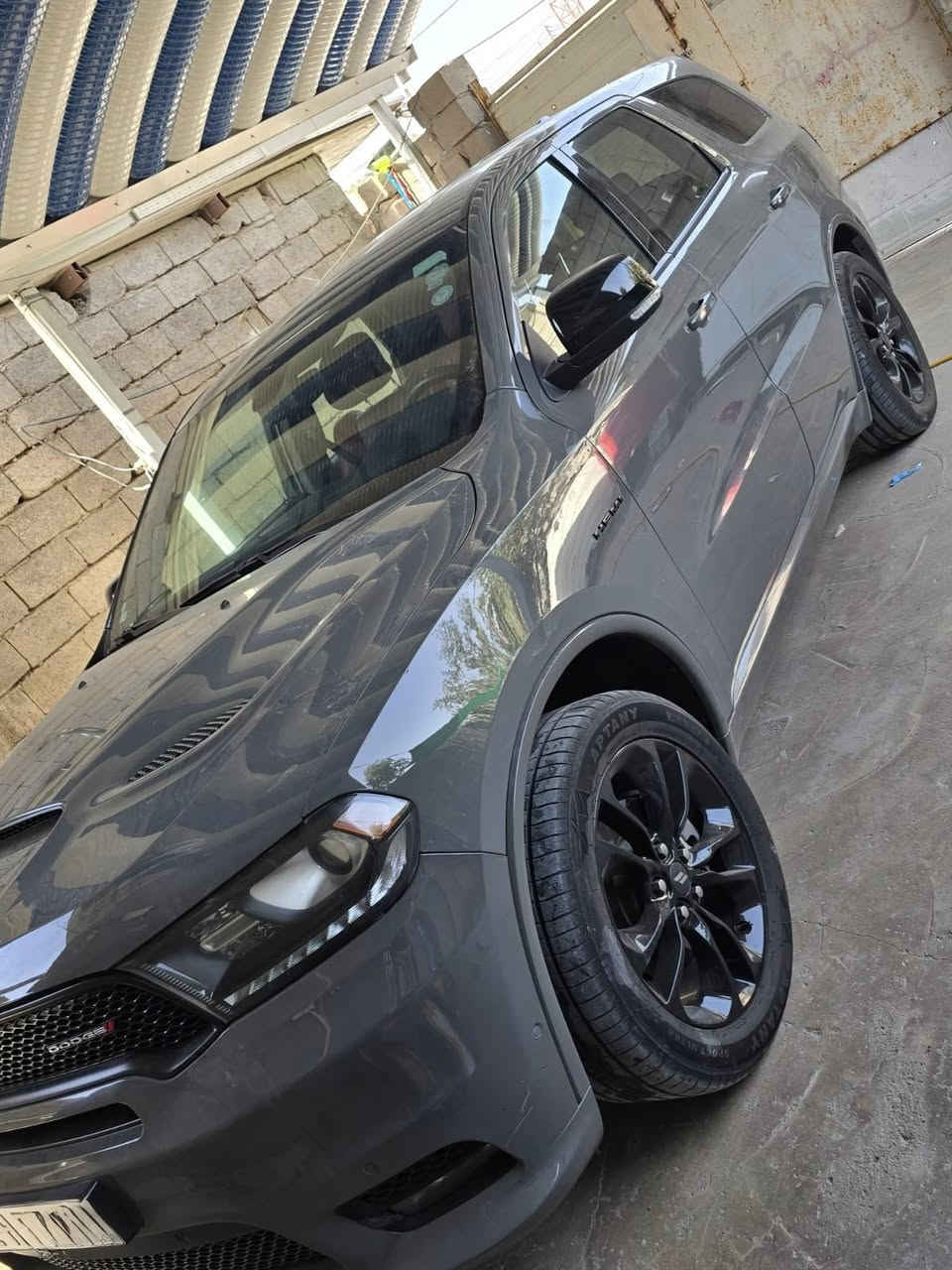 "سلام عليكم".

 ☎️ ***********
دوج دورنكو R/T لون أسمنتي موديل 2020

وارد كندي كفاله عامه ماشيه 60.000mi

سياره فول مواصفات 8 سلندر مواصفاتها معروفه

رقم اربيل تحويل او وكاله ب ألي يعجبك سياره بيها فقط صبعين 

كارت باب خلف السايق السعر (228) ورقه$ بيها مجال بسيط

عنوان البصرة معقل

鱼 ***********
