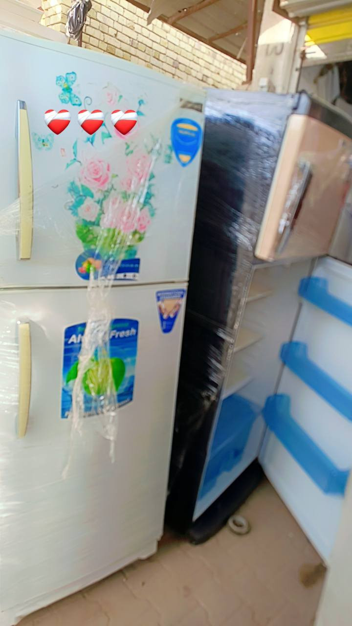 ثلاجات للبيع باله جديد  جميع الاحجام ويوجد صيانه شرط ضمان  غسلات  ثلاجات  مجمدات  ونشتري جميع  مكيفات ولسبالت  ***********
