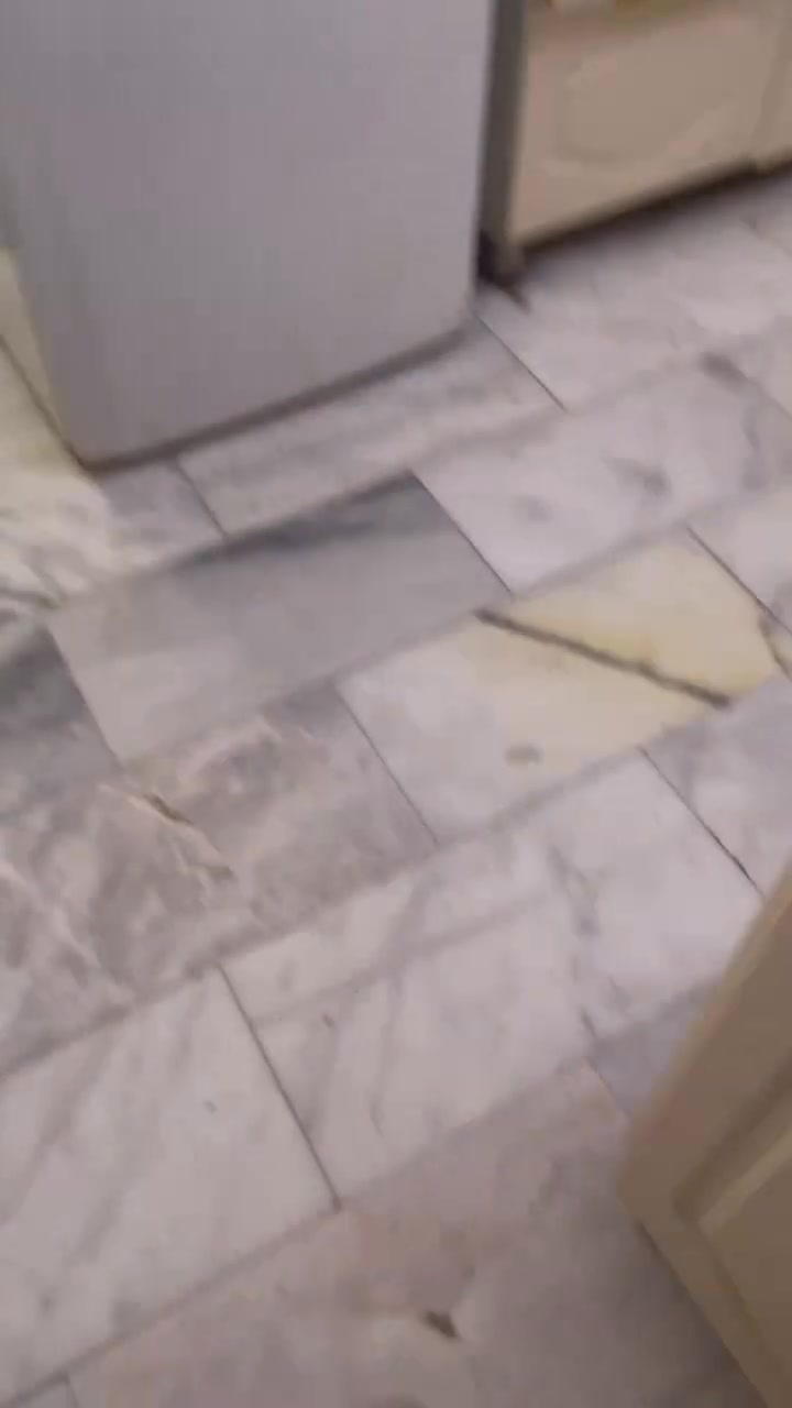 اغراض بيت مستخدمه جديده للبيع المكان زيونه شارع الربيعي
للاستفار الاتصال على الرقم متوفر وات ساب ***********
