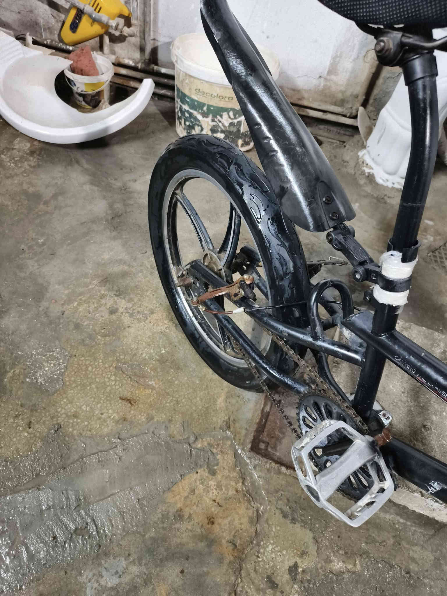 السلام عليكم
باسكلات حجم 20 للبيع
نظيفات
نقصهن بريكات (الوايرات بس موجود يدات)
الواحد سعرة 40
وإذا ثنينهن تاخذهن عل 70
العنوان الرمادي حي البكر قرب النادي الملكي
للاستفسار الاتصال ***********
